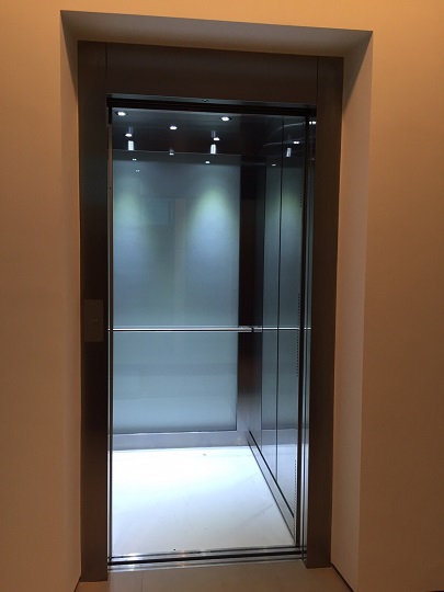 symbio commercial lift
